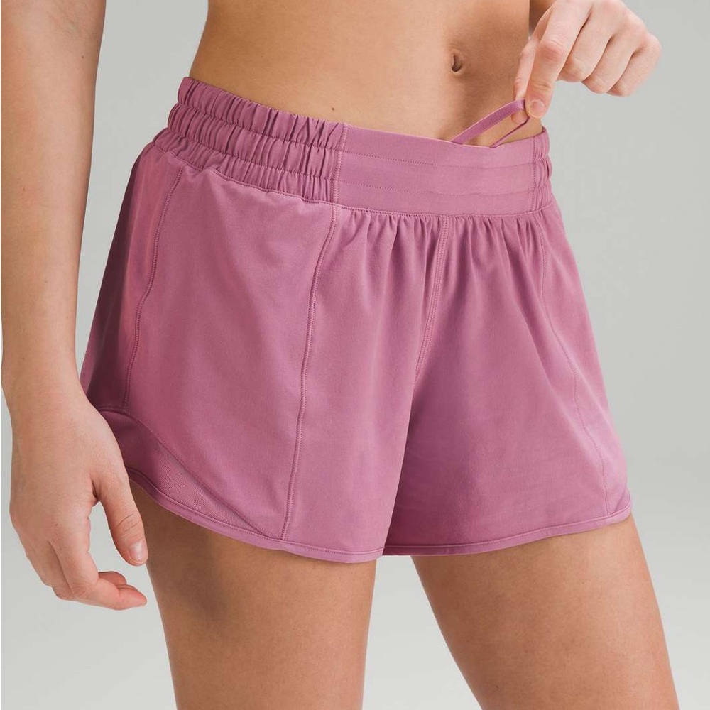 hotty hot low rise lined short 4” velvet dust lululemon women’s size 6